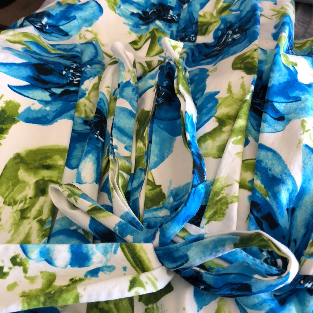 Flower Spring Dress - Picture 3 of 4